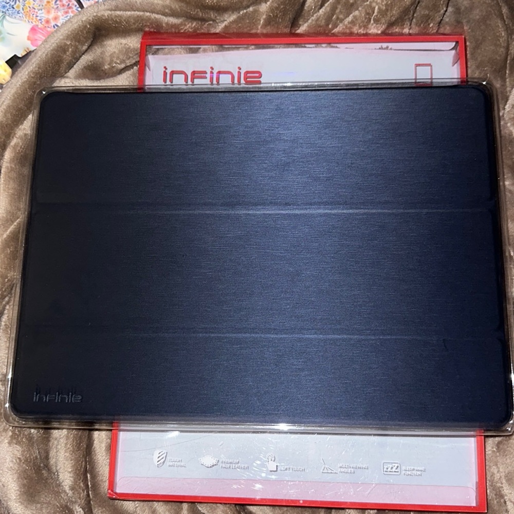 iPad Pro bookcase